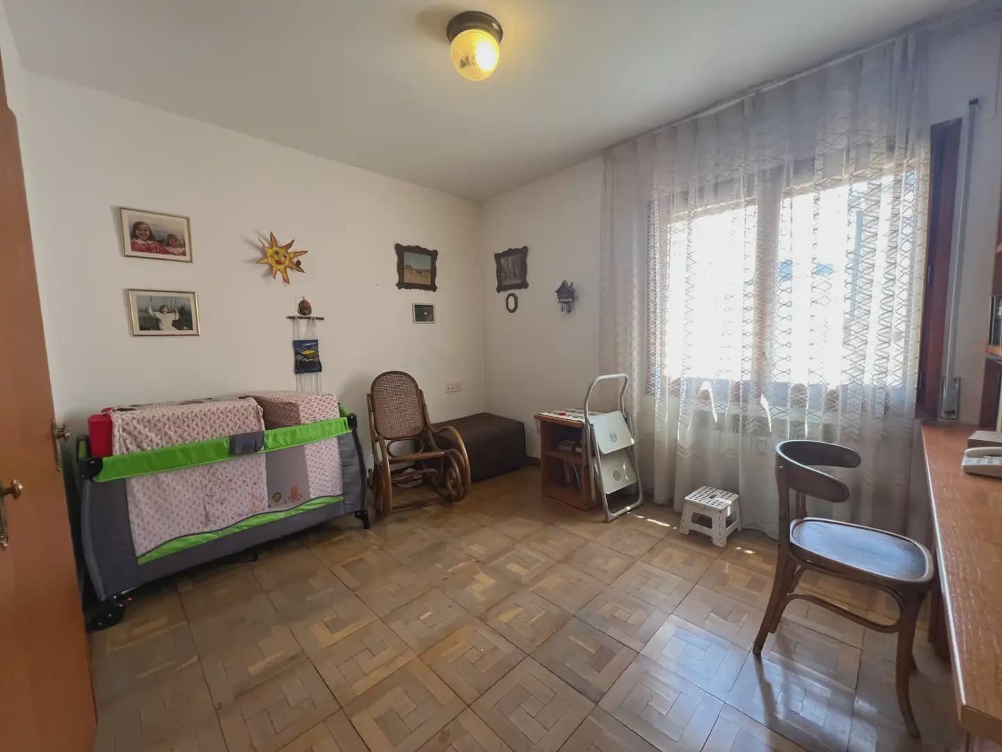 5 bedroom Flat for sale in Jaca with garage - € 330,000 (Ref: 9963515)