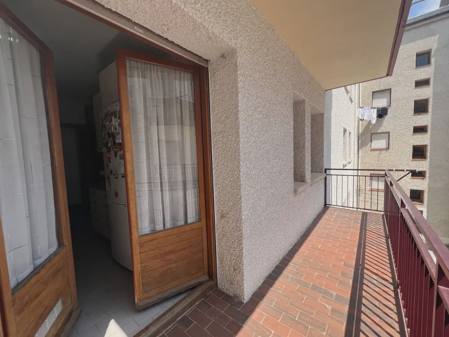 5 bedroom Flat for sale in Jaca with garage - € 330,000 (Ref: 9963515)