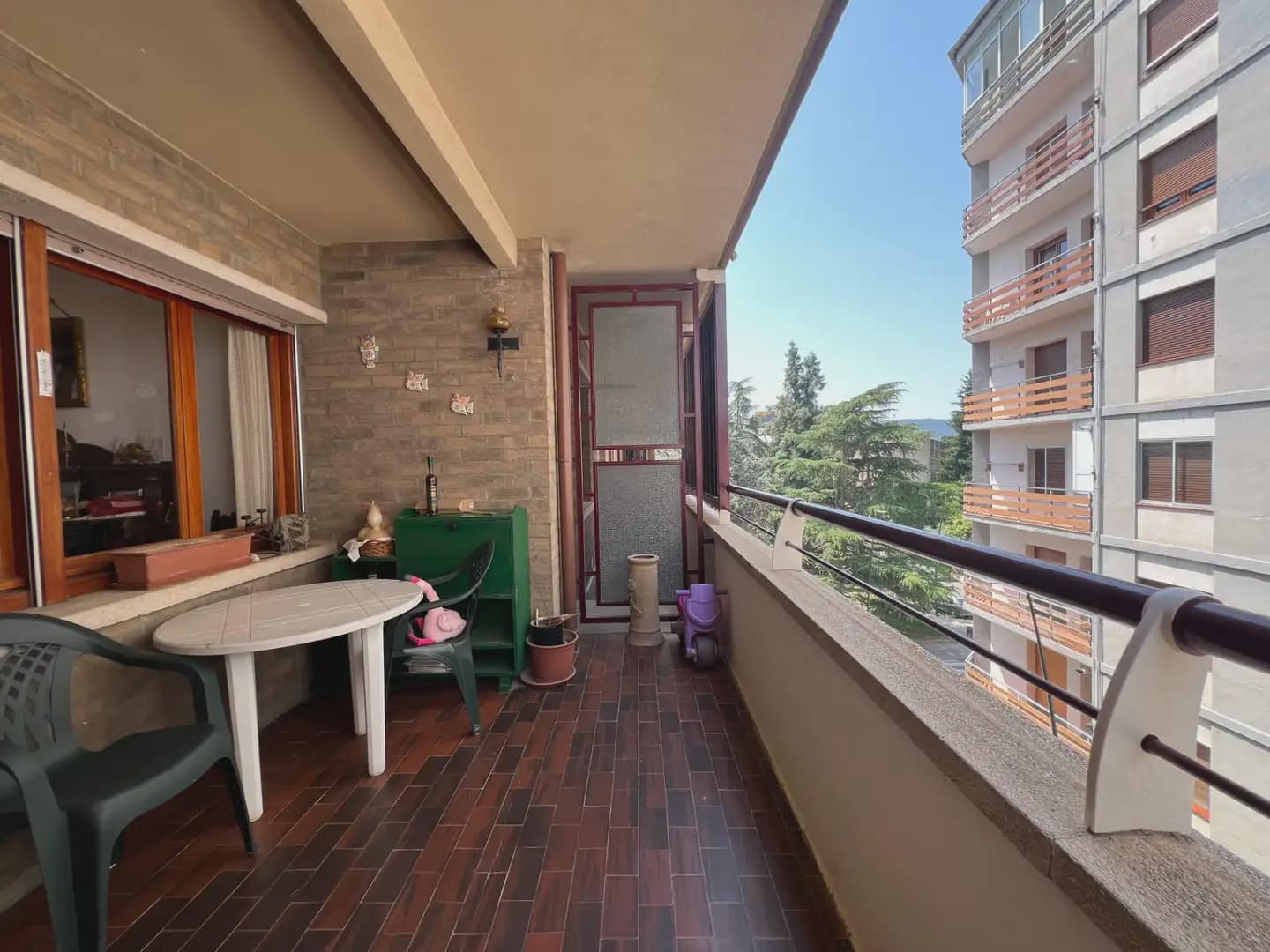 5 bedroom Flat for sale in Jaca with garage - € 330,000 (Ref: 9963515)