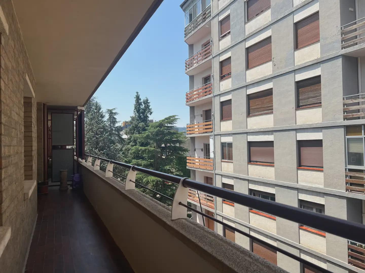 5 bedroom Flat for sale in Jaca with garage - € 330,000 (Ref: 9963515)
