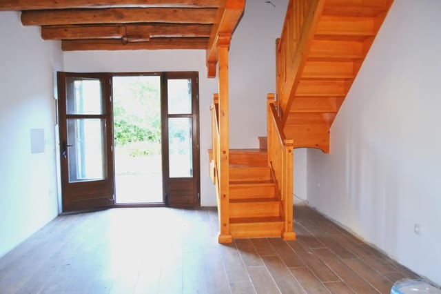 2 bedroom Finca/Country House for sale in Santa Cruz de la Serós - € 250,000 (Ref: 9963516)