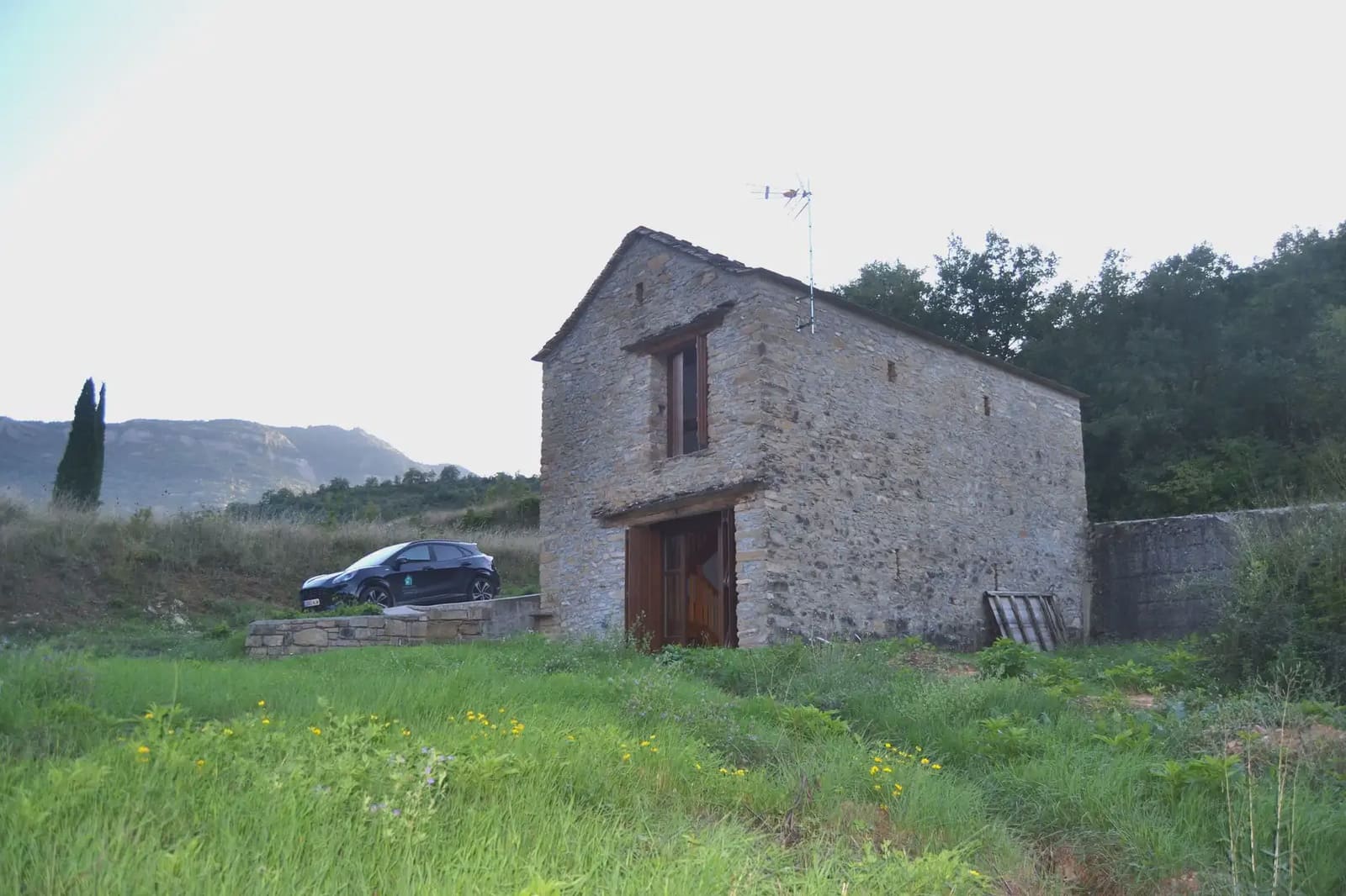 Finca/Casa Rural de 2 habitaciones en Santa Cruz de la Serós en venta - 250.000 € (Ref: 9963516)