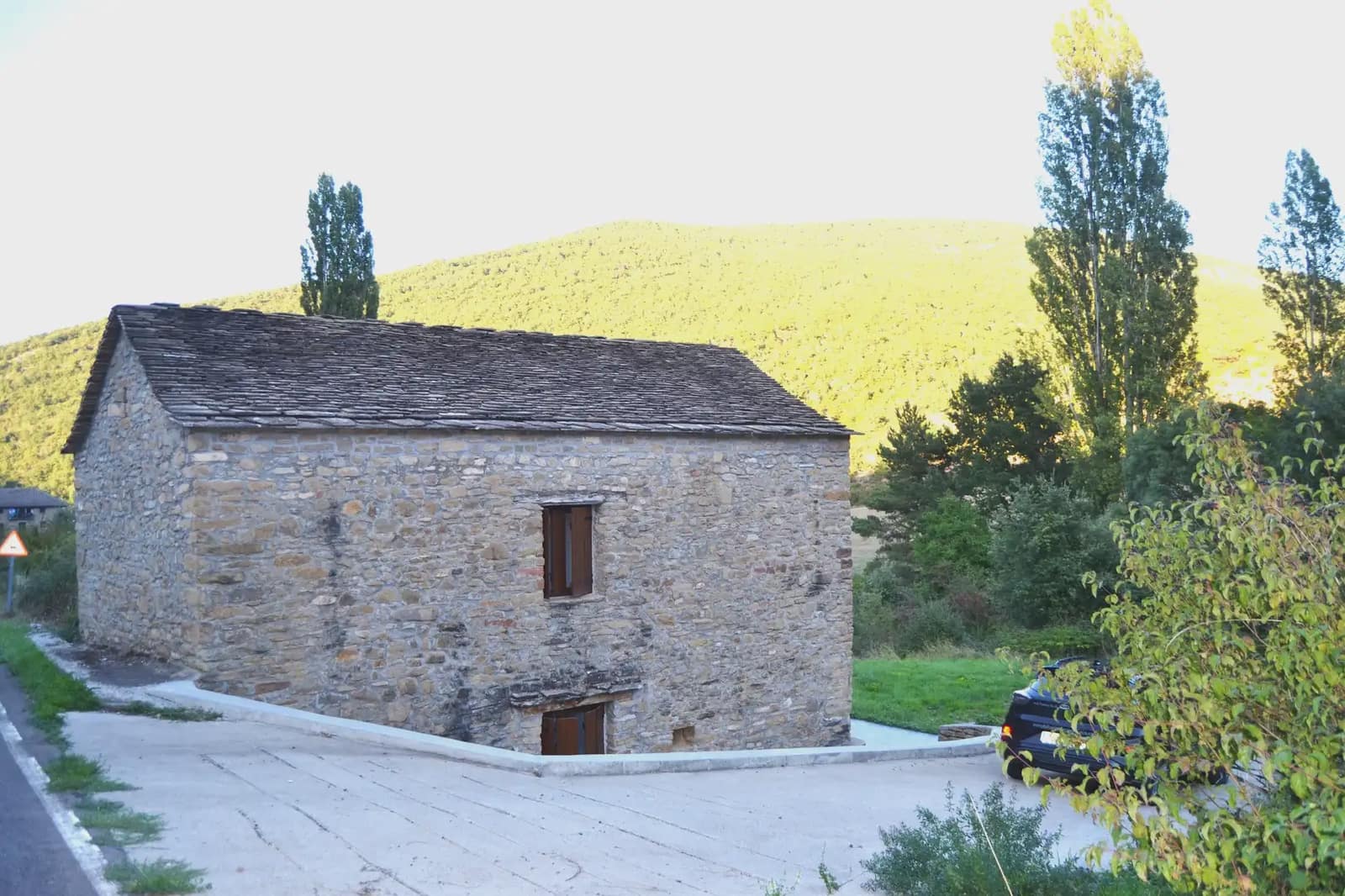 Finca/Casa Rural de 2 habitaciones en Santa Cruz de la Serós en venta - 250.000 € (Ref: 9963516)