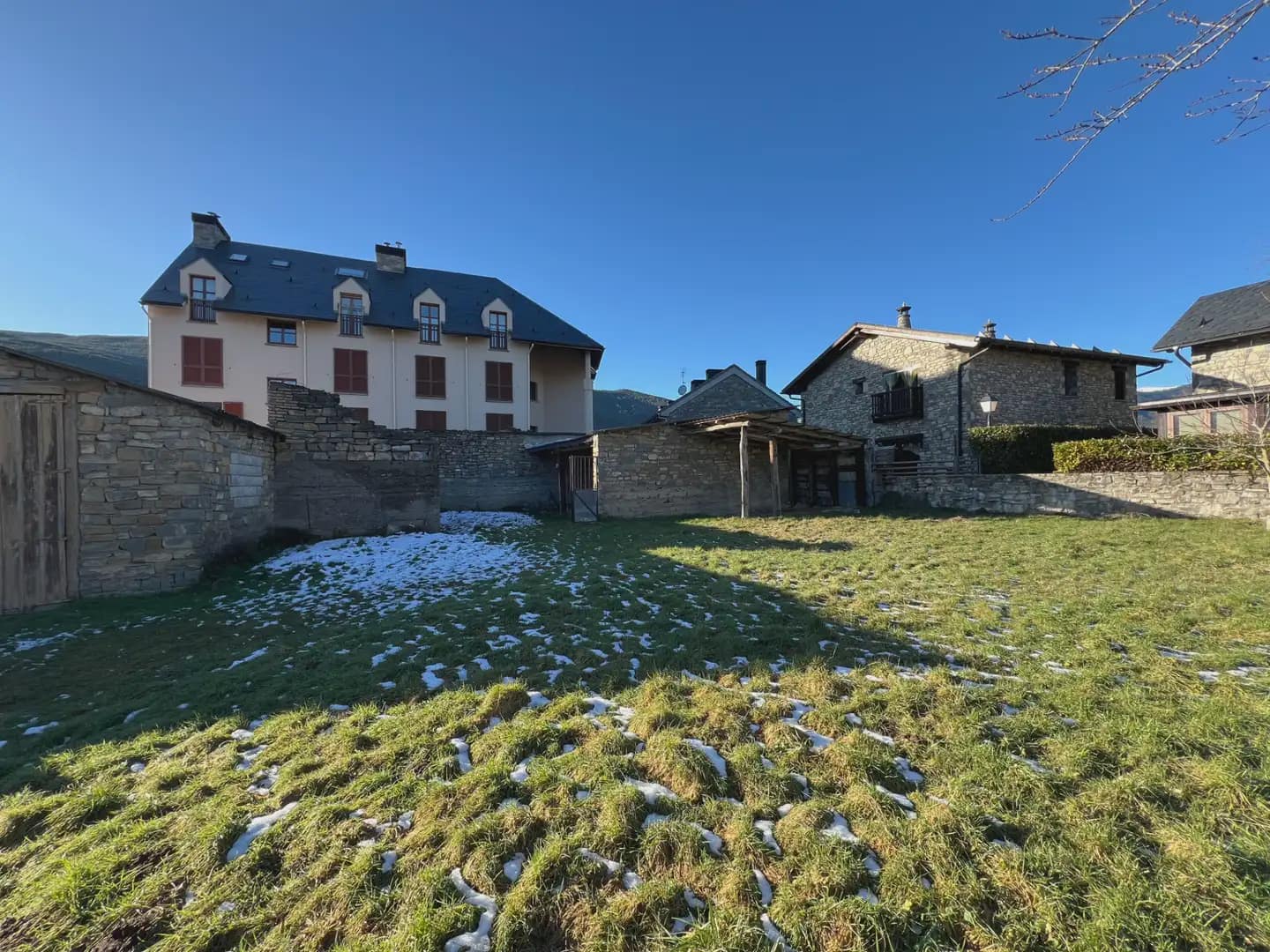 Building Plot for sale in Castiello de Jaca - € 500,000 (Ref: 9963517)
