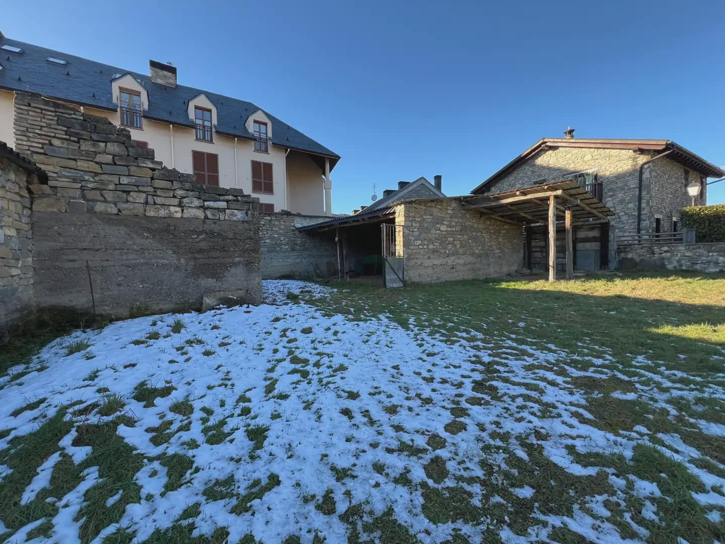 Building Plot for sale in Castiello de Jaca - € 500,000 (Ref: 9963517)