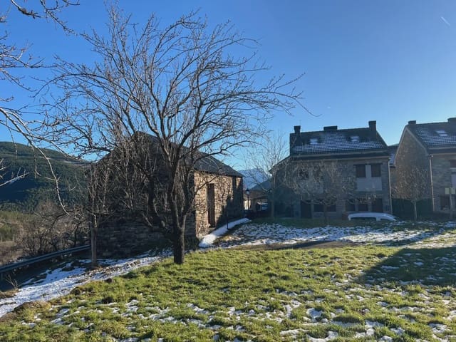 Building Plot for sale in Castiello de Jaca - € 500,000 (Ref: 9963517)
