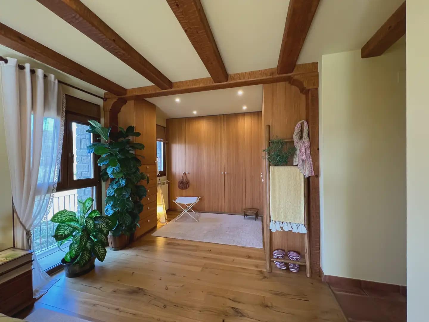 3 soveværelse Villa til salg i Jaca med garage - € 1.050.000 (Ref: 9963518)