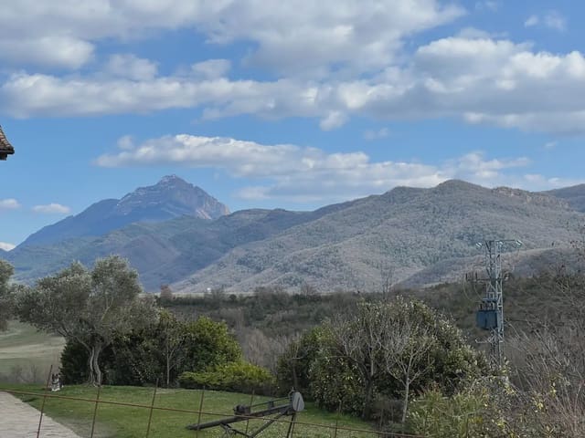 3 bedroom Finca/Country House for sale in Jaca - € 230,000 (Ref: 9963520)