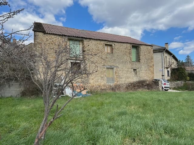 3 bedroom Finca/Country House for sale in Jaca - € 230,000 (Ref: 9963520)