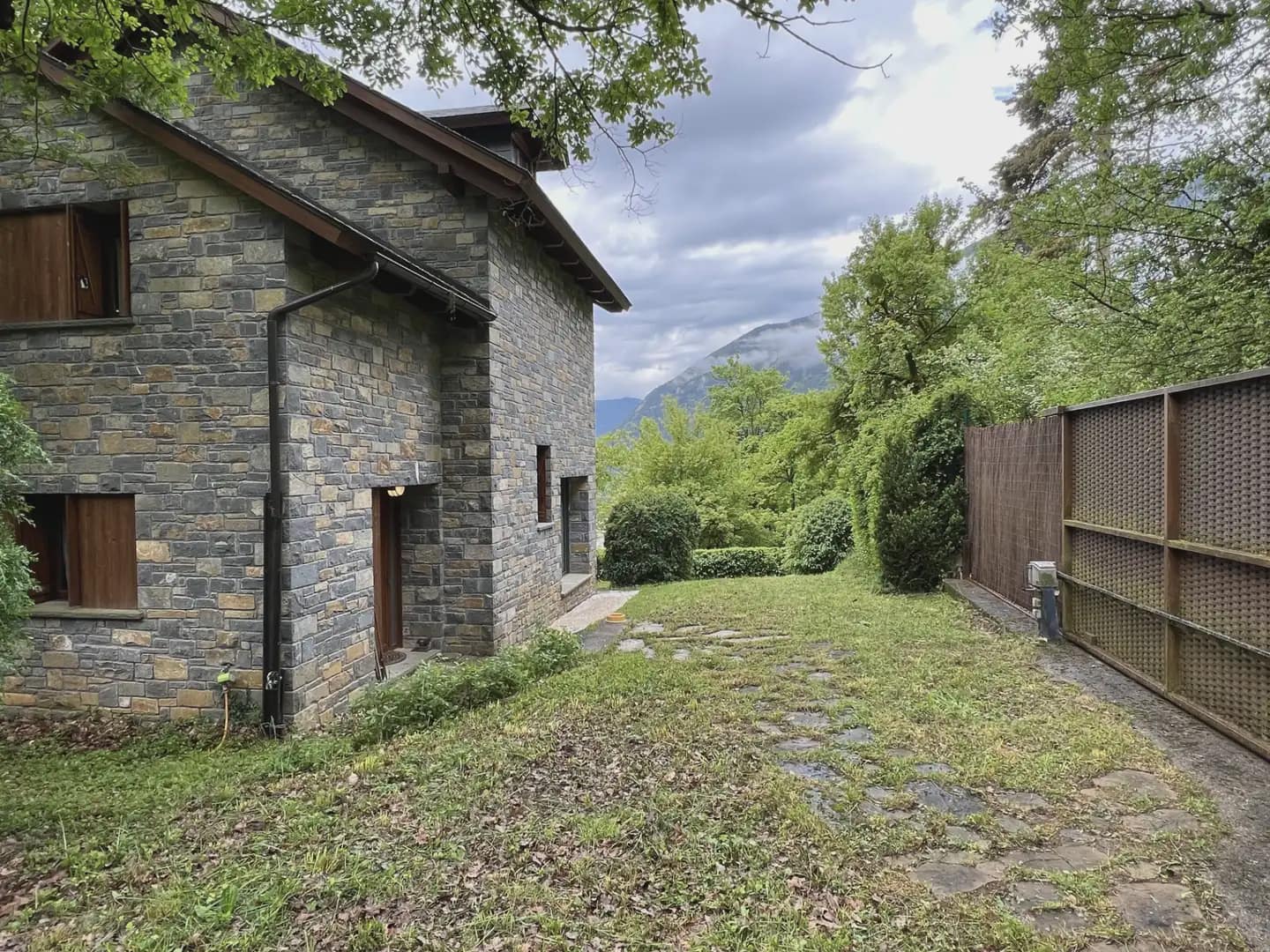 3 soveværelse Villa til salg i Broto - € 650.000 (Ref: 9963521)