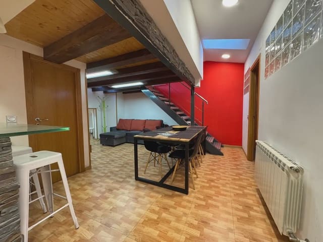3 bedroom Penthouse for sale in Jaca - € 195,000 (Ref: 9963522)
