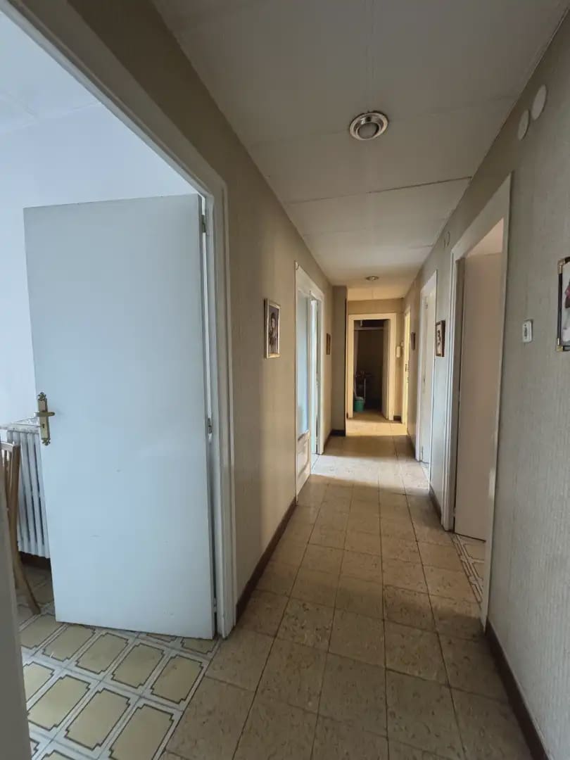 Piso de 3 habitaciones en Jaca en venta - 230.000 € (Ref: 9963523)