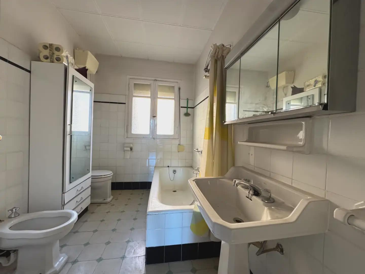 Piso de 3 habitaciones en Jaca en venta - 230.000 € (Ref: 9963523)