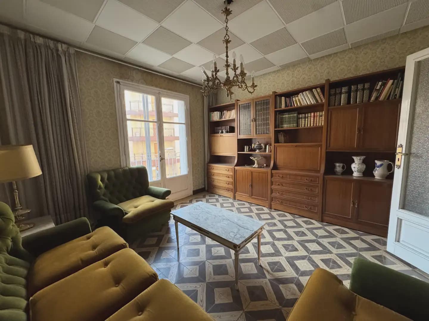 Piso de 3 habitaciones en Jaca en venta - 230.000 € (Ref: 9963523)