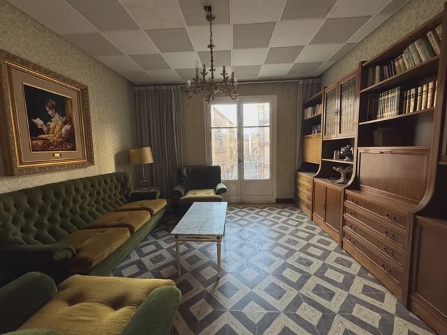 3 bedroom Flat for sale in Jaca - € 230,000 (Ref: 9963523)