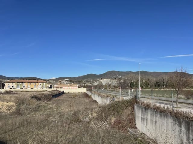 Byggetomt til salgs i Santa Cilia - € 3 800 000 (Ref: 9963526)