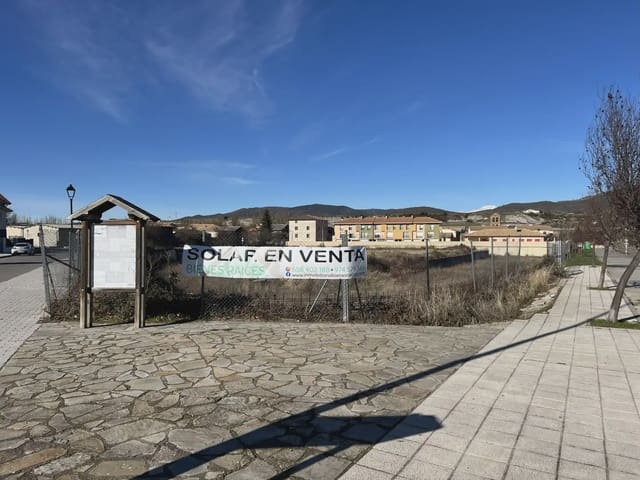 Byggetomt til salgs i Santa Cilia - € 3 800 000 (Ref: 9963526)