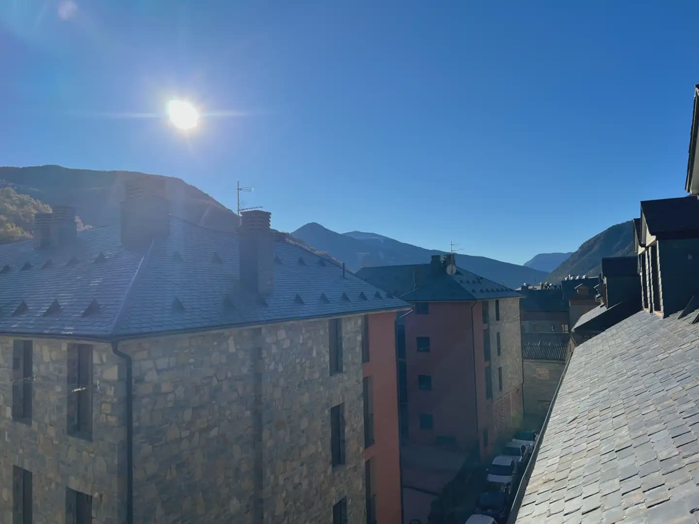 Apartamento de 3 habitaciones en Broto en venta - 223.000 € (Ref: 9963528)