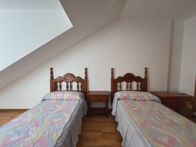 3 bedroom Apartment for sale in Broto - € 223,000 (Ref: 9963528)