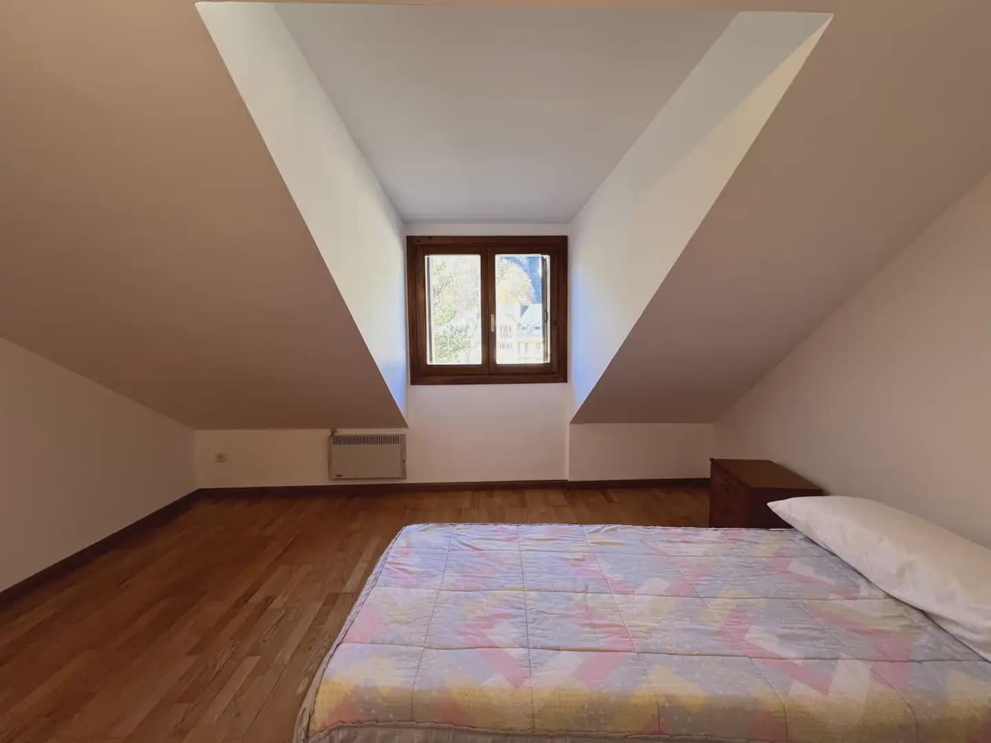 Apartamento de 3 habitaciones en Broto en venta - 223.000 € (Ref: 9963528)