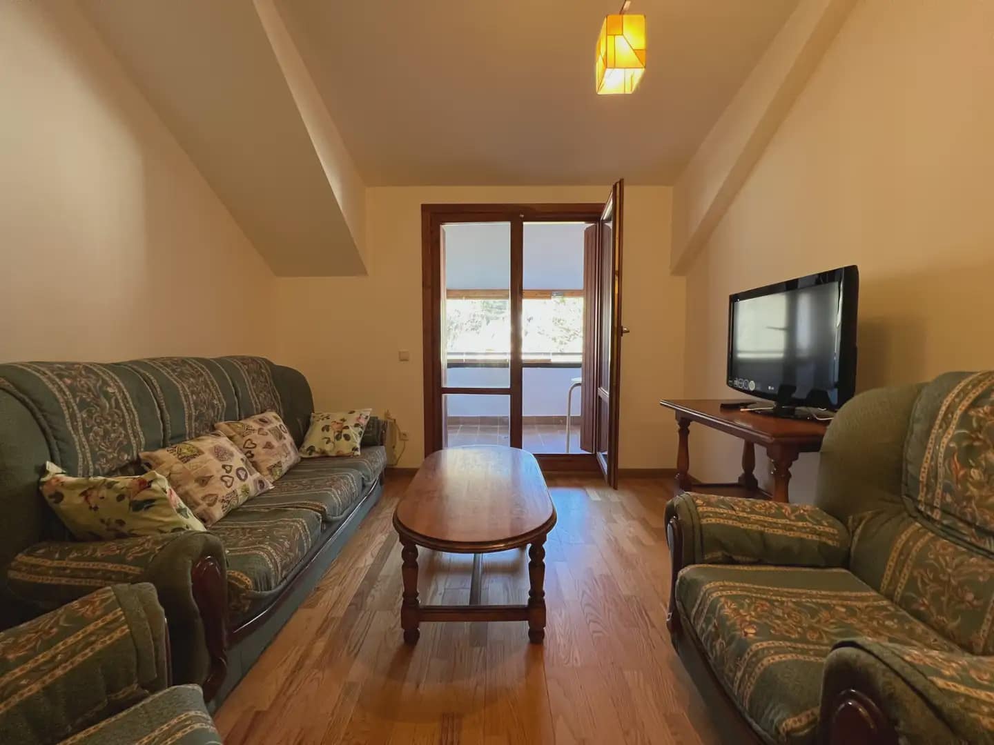 Apartamento de 3 habitaciones en Broto en venta - 223.000 € (Ref: 9963528)