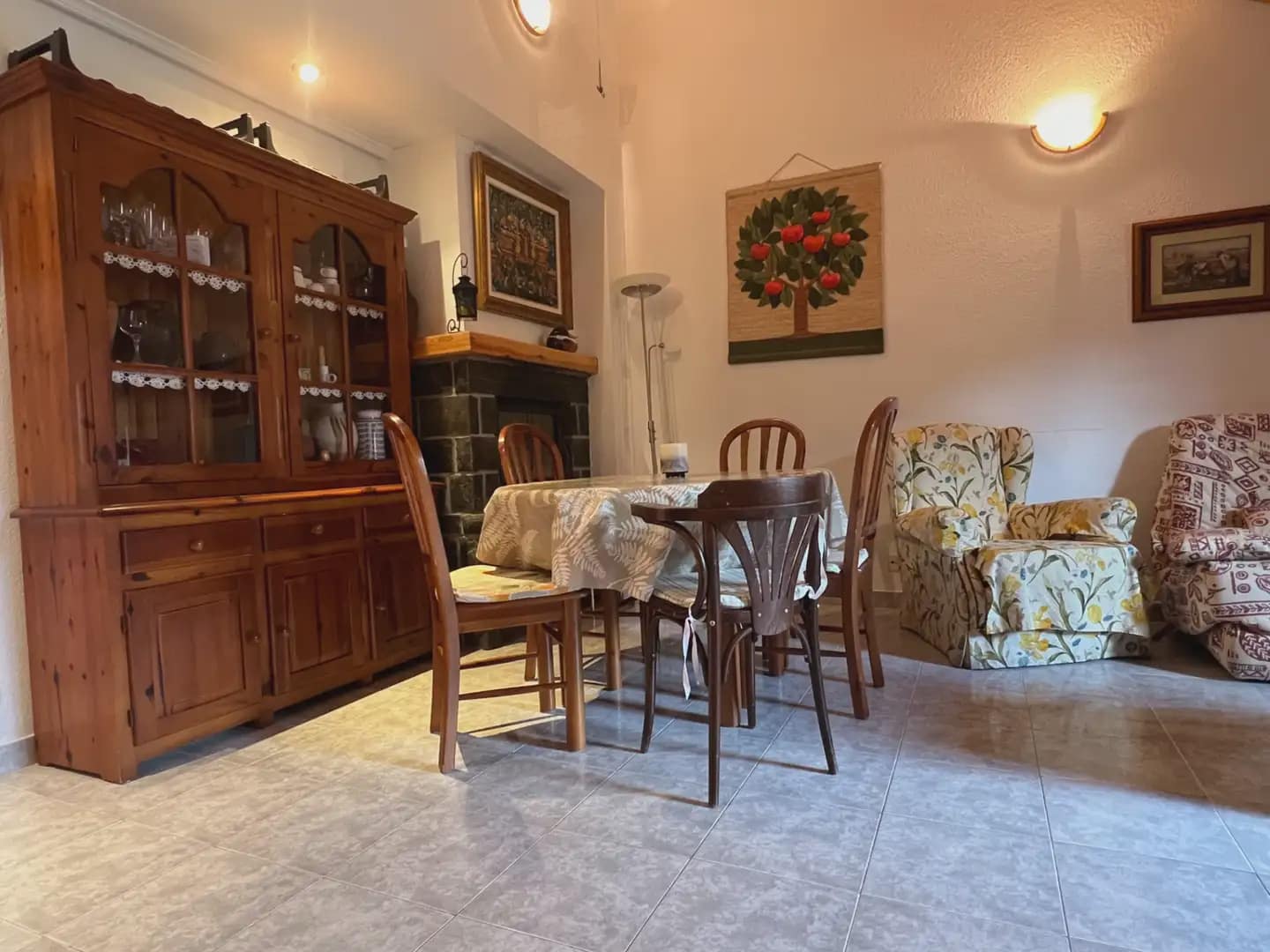 2 bedroom Apartment for sale in Biescas - € 290,000 (Ref: 9963533)