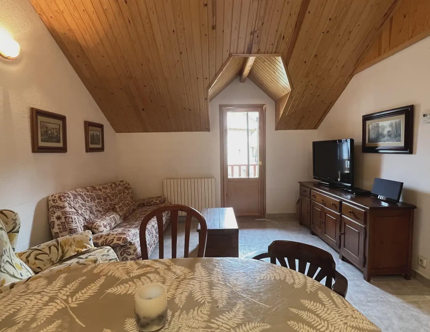 2 bedroom Apartment for sale in Biescas - € 290,000 (Ref: 9963533)