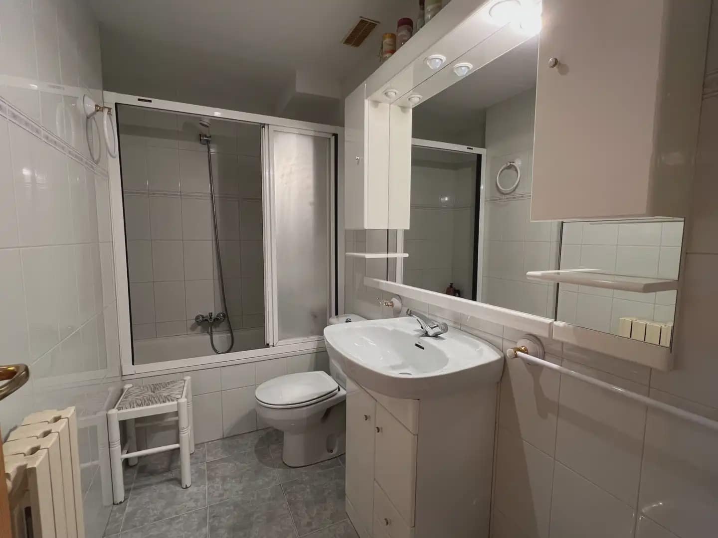 2 bedroom Apartment for sale in Biescas - € 290,000 (Ref: 9963533)