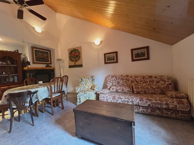 2 bedroom Apartment for sale in Biescas - € 290,000 (Ref: 9963533)