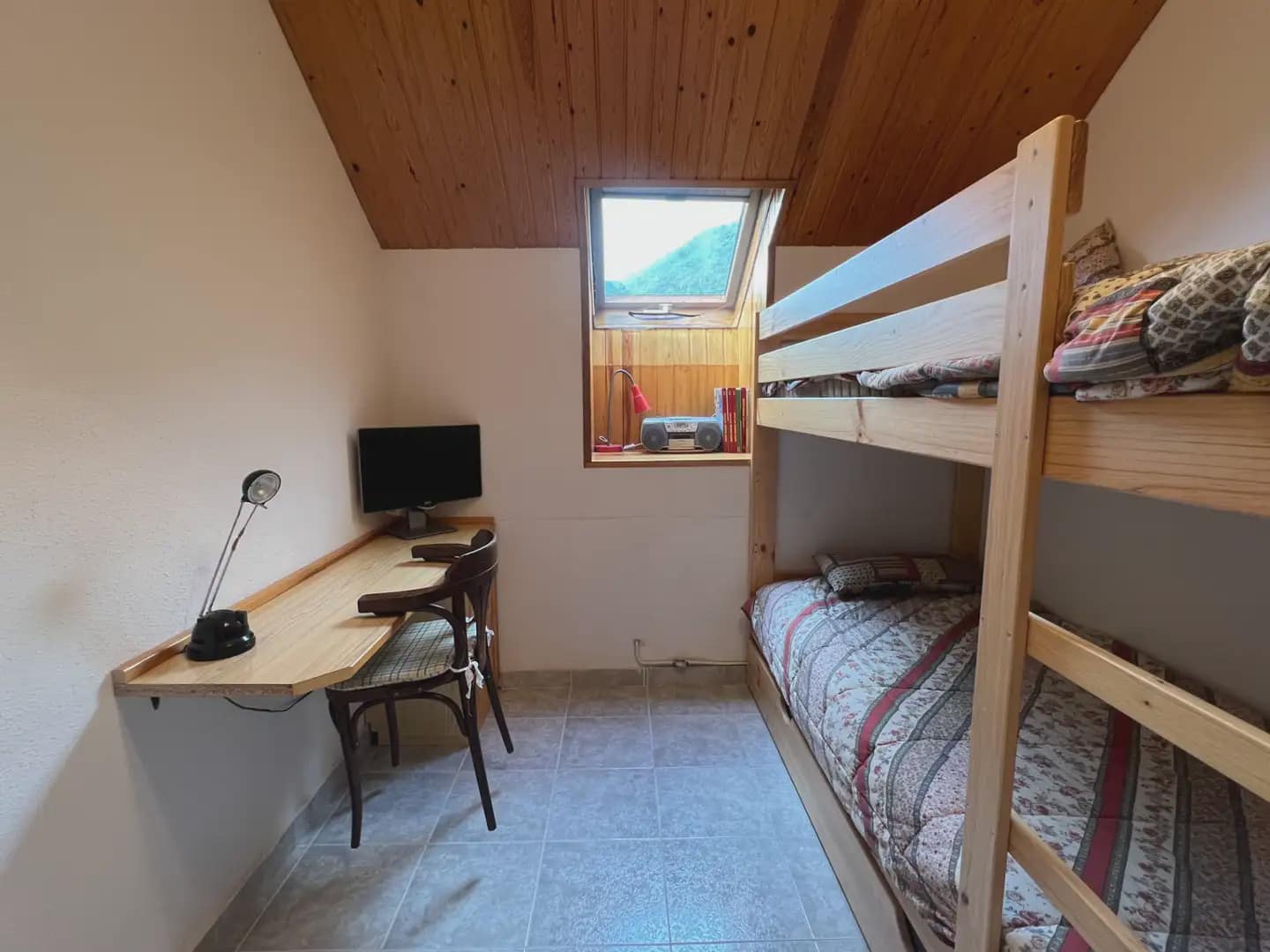 2 bedroom Apartment for sale in Biescas - € 290,000 (Ref: 9963533)