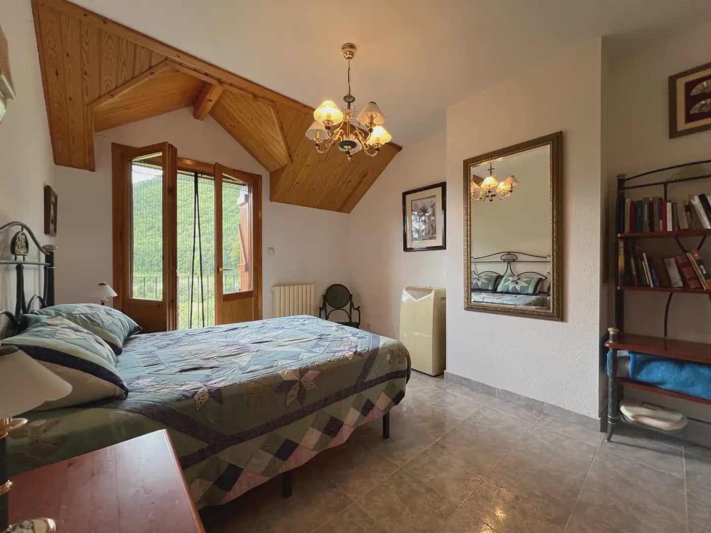 2 bedroom Apartment for sale in Biescas - € 290,000 (Ref: 9963533)