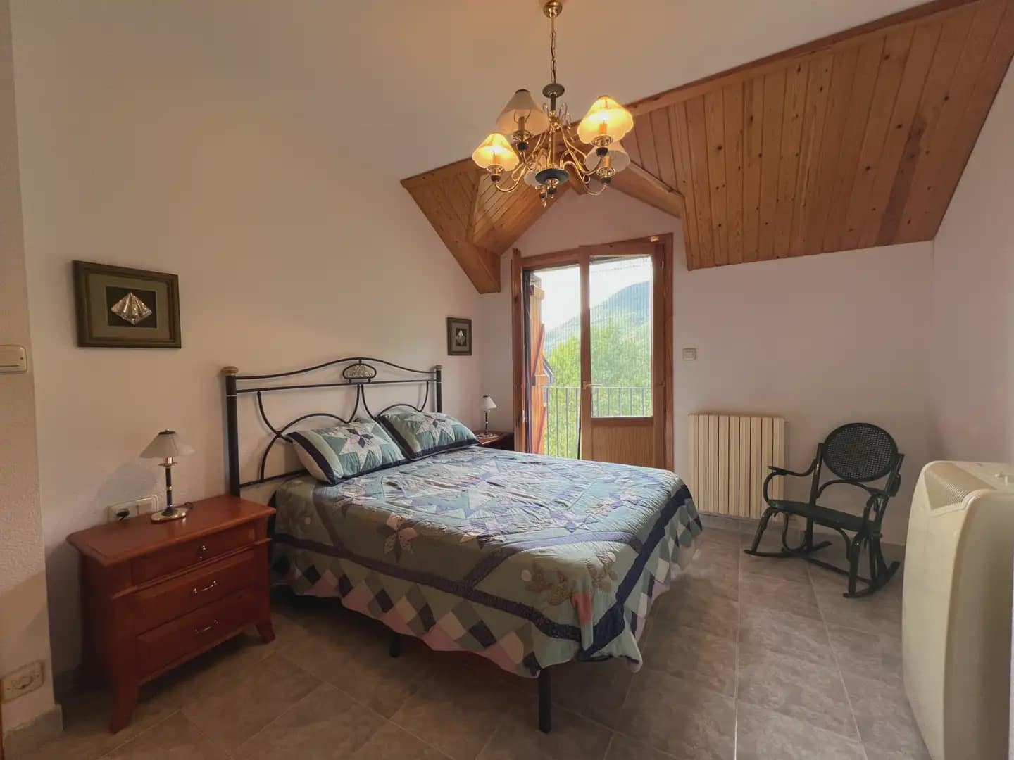 2 bedroom Apartment for sale in Biescas - € 290,000 (Ref: 9963533)