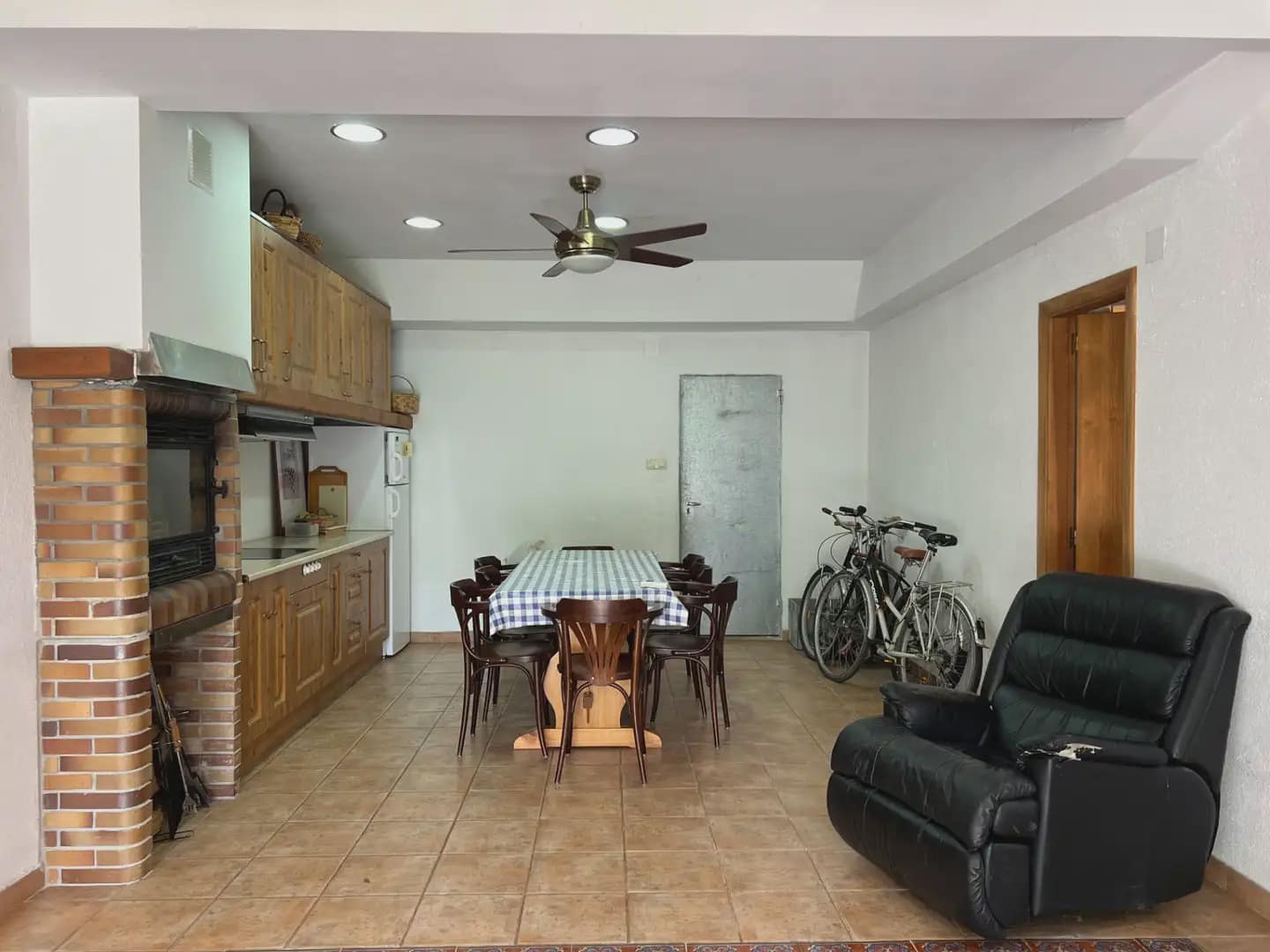 2 bedroom Apartment for sale in Biescas - € 290,000 (Ref: 9963533)