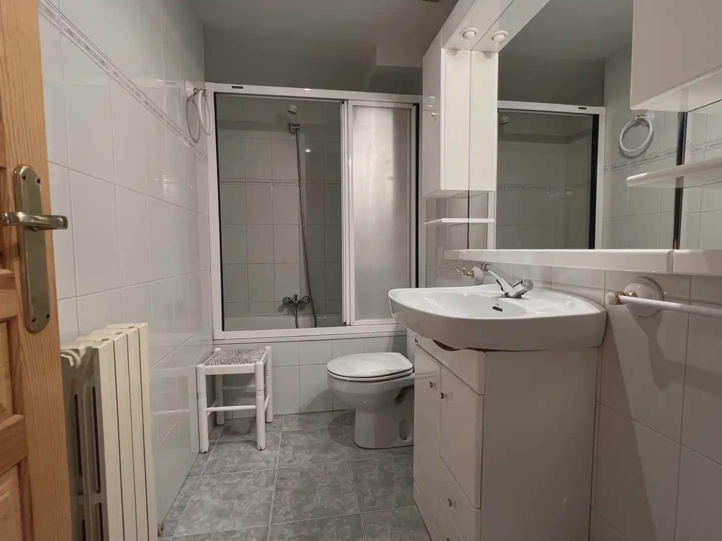2 bedroom Apartment for sale in Biescas - € 290,000 (Ref: 9963533)