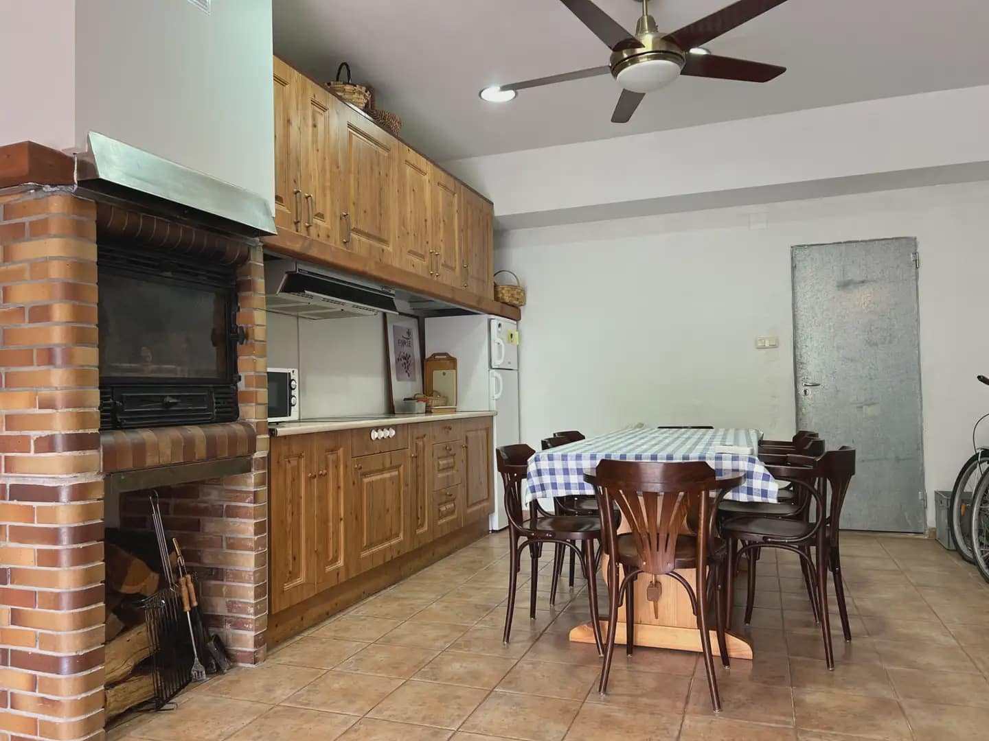 2 bedroom Apartment for sale in Biescas - € 290,000 (Ref: 9963533)