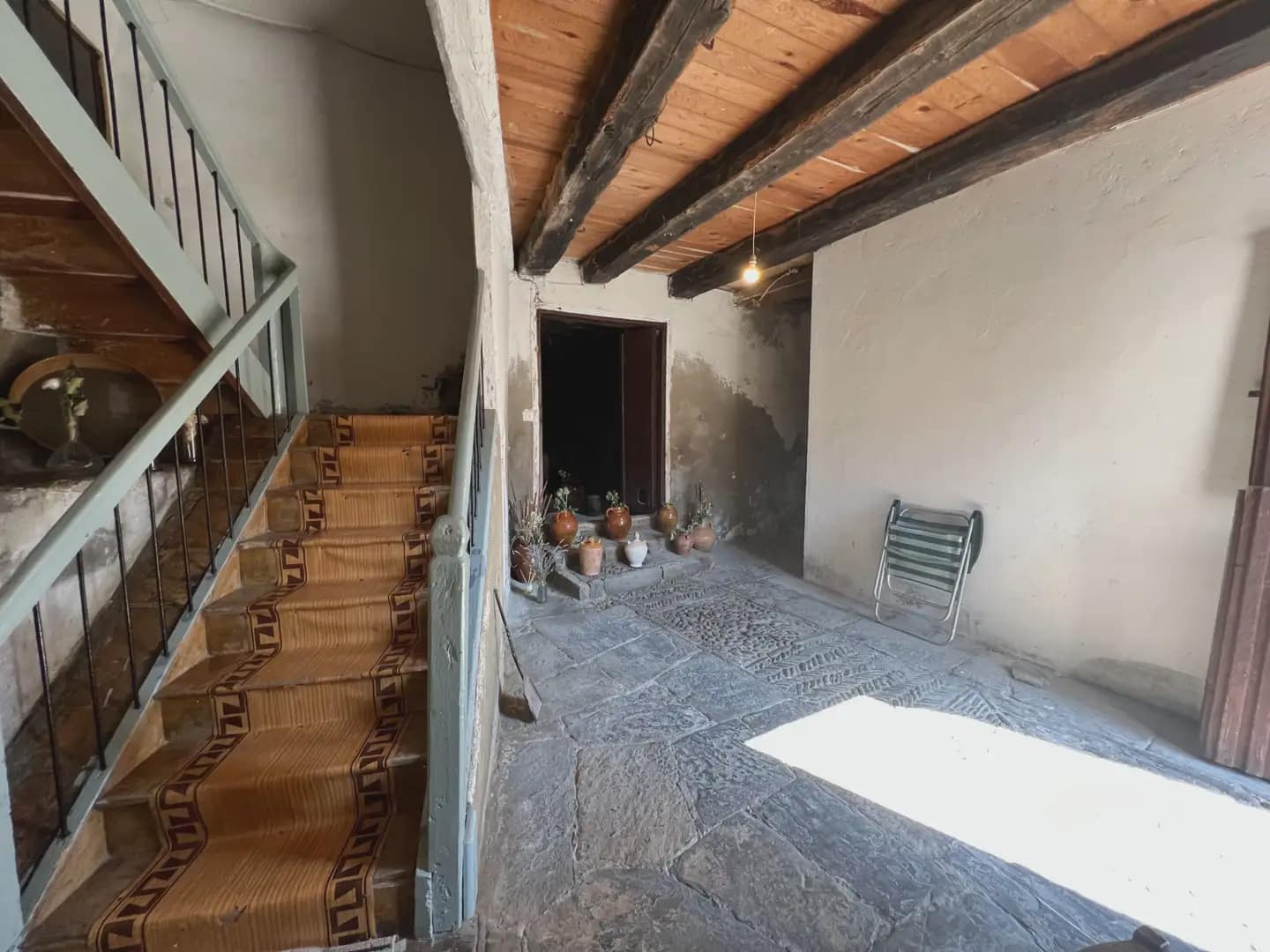 6 bedroom Finca/Country House for sale in Castiello de Jaca - € 299,000 (Ref: 9963534)