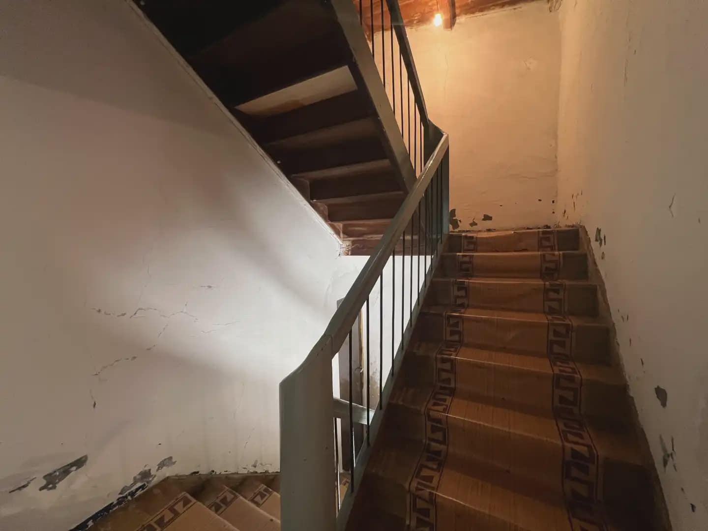 6 bedroom Finca/Country House for sale in Castiello de Jaca - € 299,000 (Ref: 9963534)