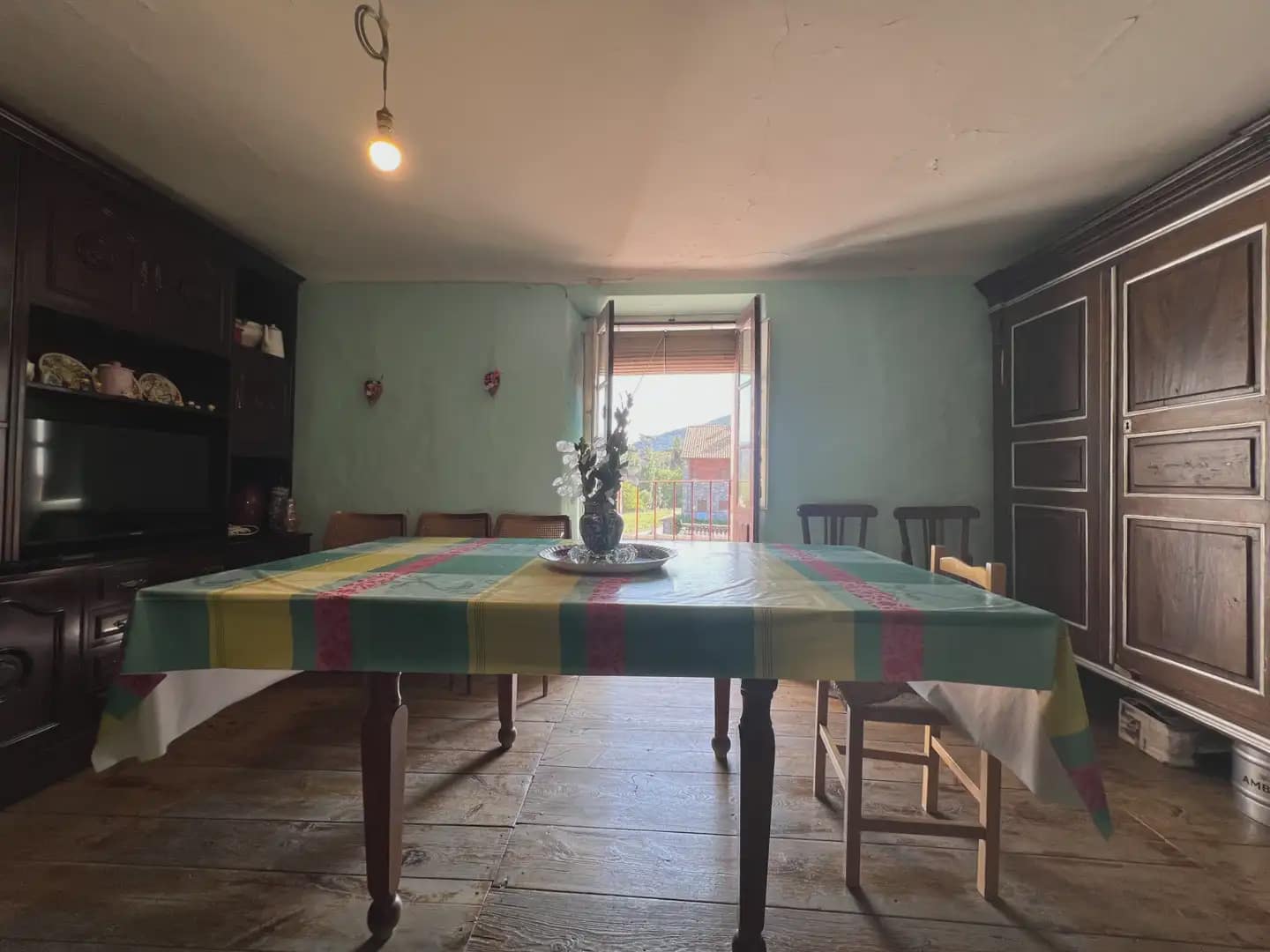 6 bedroom Finca/Country House for sale in Castiello de Jaca - € 299,000 (Ref: 9963534)