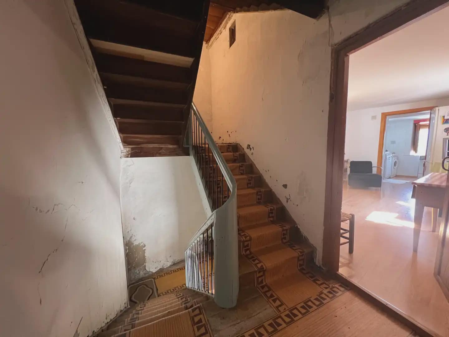 6 bedroom Finca/Country House for sale in Castiello de Jaca - € 299,000 (Ref: 9963534)