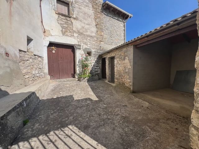 6 bedroom Finca/Country House for sale in Castiello de Jaca - € 299,000 (Ref: 9963534)