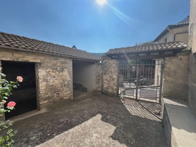 6 bedroom Finca/Country House for sale in Castiello de Jaca - € 299,000 (Ref: 9963534)