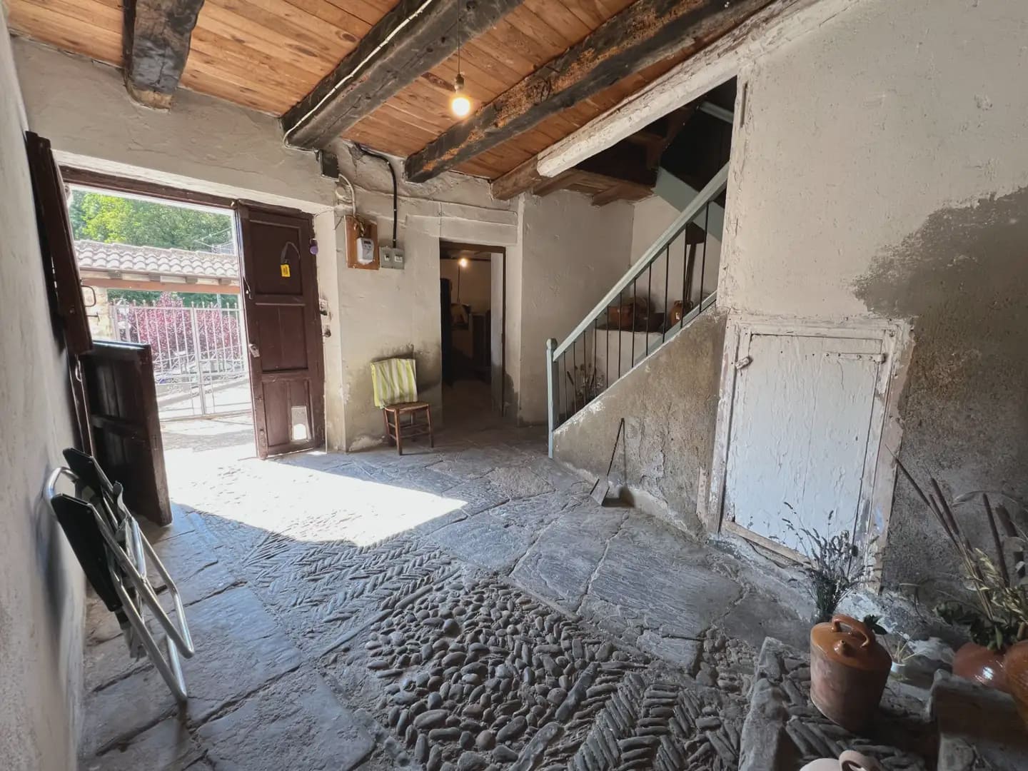 6 bedroom Finca/Country House for sale in Castiello de Jaca - € 299,000 (Ref: 9963534)
