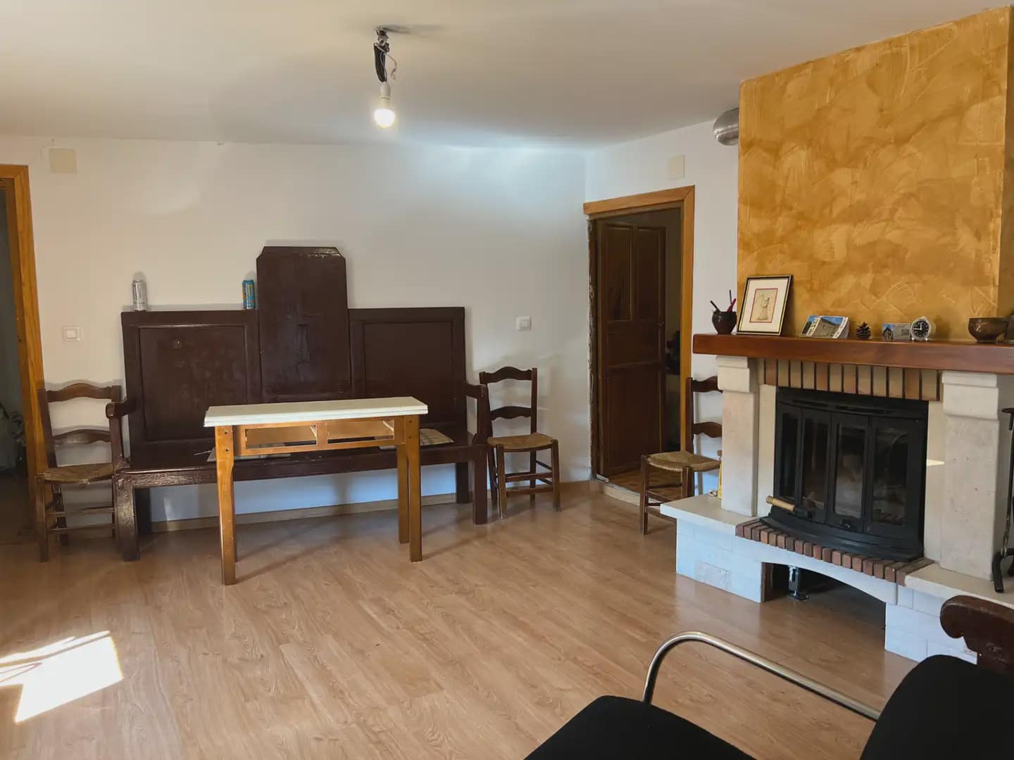 6 bedroom Finca/Country House for sale in Castiello de Jaca - € 299,000 (Ref: 9963534)
