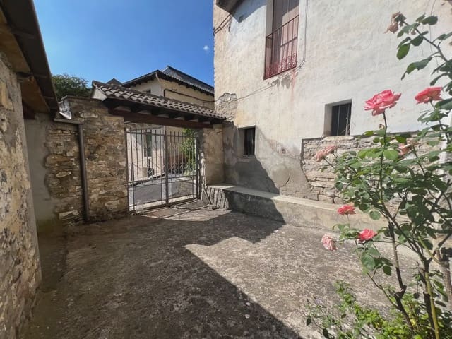 6 bedroom Finca/Country House for sale in Castiello de Jaca - € 299,000 (Ref: 9963534)