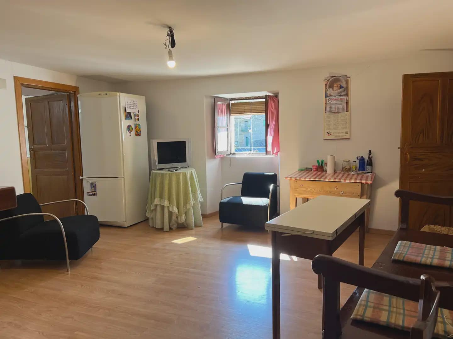 6 bedroom Finca/Country House for sale in Castiello de Jaca - € 299,000 (Ref: 9963534)