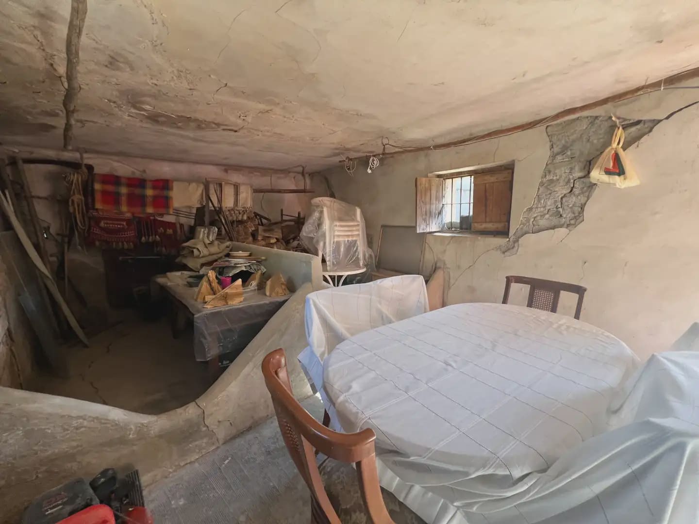 6 bedroom Finca/Country House for sale in Castiello de Jaca - € 299,000 (Ref: 9963534)
