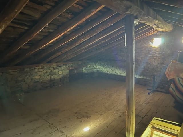 4 bedroom Finca/Country House for sale in Canal de Berdún - € 168,000 (Ref: 9963535)