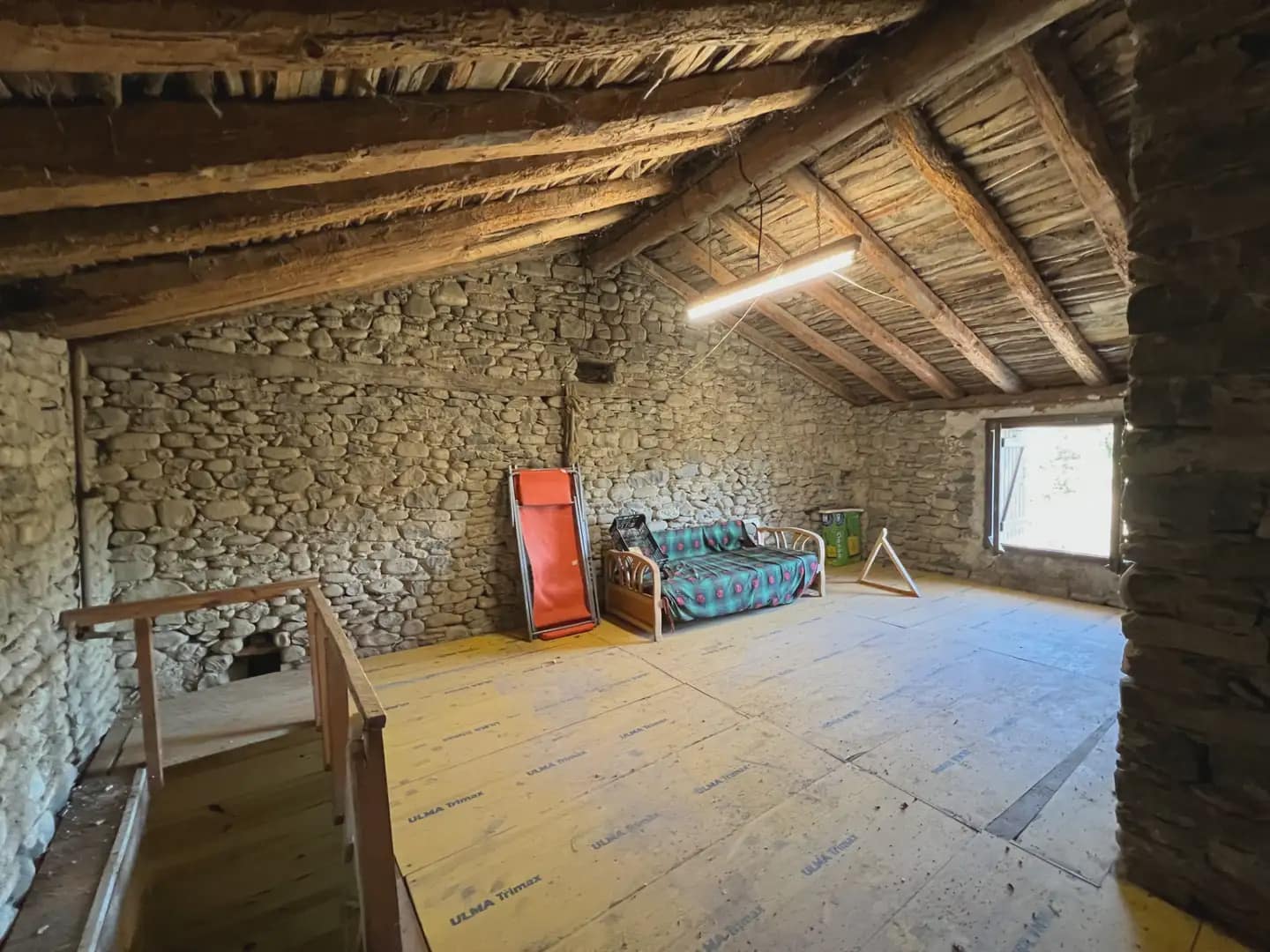 4 bedroom Finca/Country House for sale in Canal de Berdun - € 168,000 (Ref: 9963535)