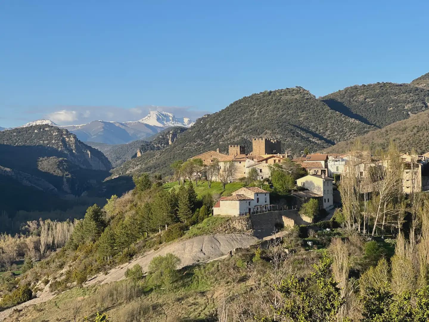4 bedroom Finca/Country House for sale in Canal de Berdun - € 168,000 (Ref: 9963535)