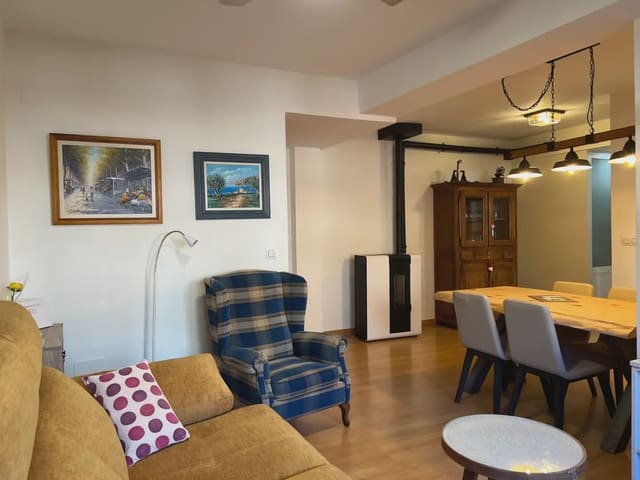 3 sovrum Lägenhet till salu i Jaca - 299 000 € (Ref: 9963540)